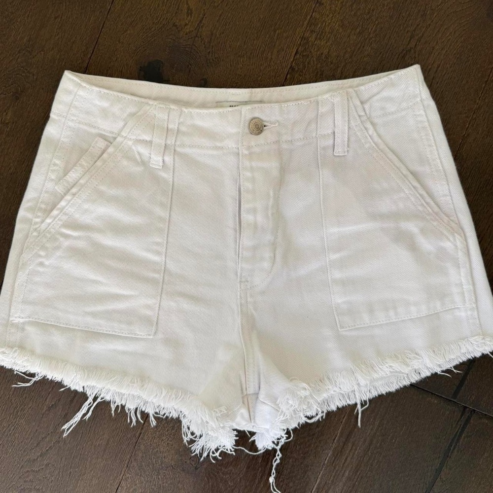 Forever 21 White 27" Raw Hem Shorts